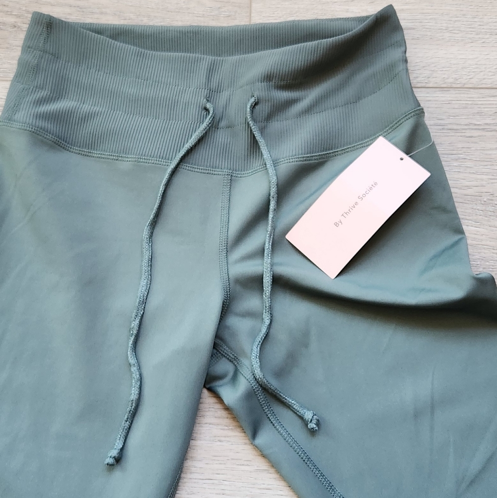 Flex Time by Thrive Societe Sage Green  Drawstring Leggings Womens Medium Yoga - Picture 4 of 9